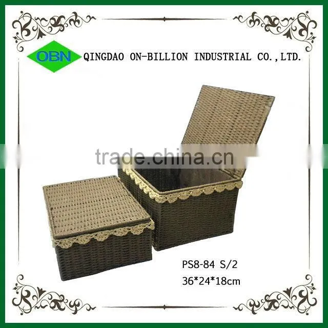 Basket lining sundries storage