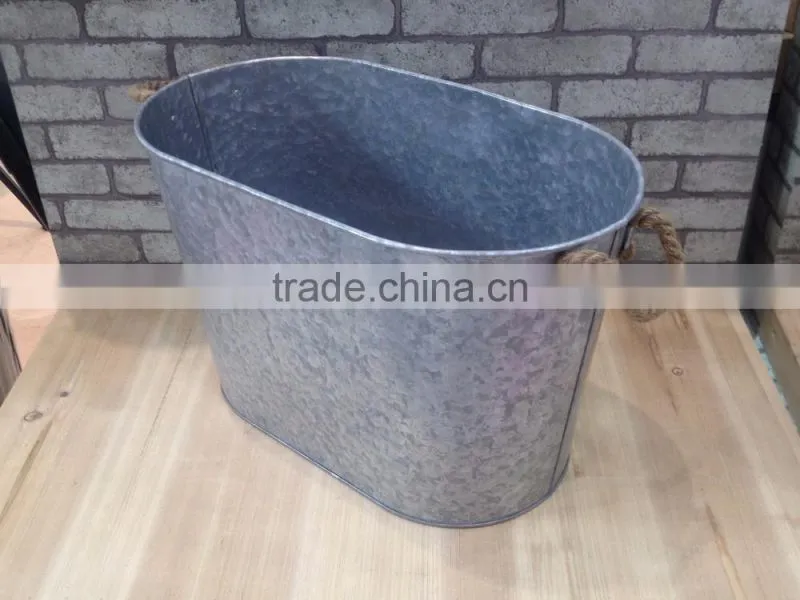 Large Retro Oval Metal Beverage Party Tub / Ice Bucket / Wine Cooler