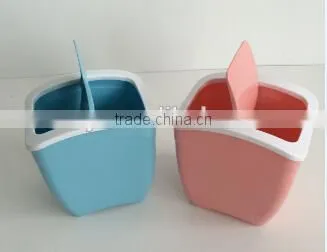2015 new style Mini Plastic trash can with active cover