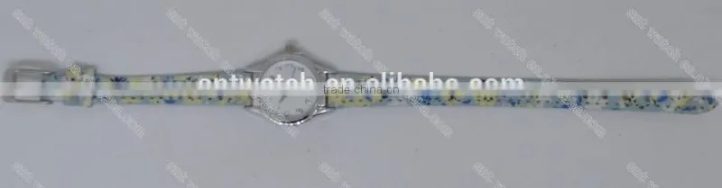 SNT-94039 light bule floral strap watch
