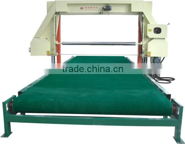 Horizontal mattress sponge foam cutting machine with mesh belt and vacuum system