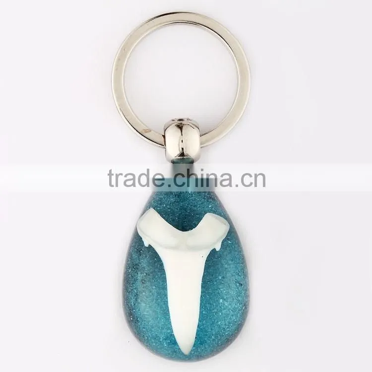 2016 wholesale keychain with pvc shark tooth
