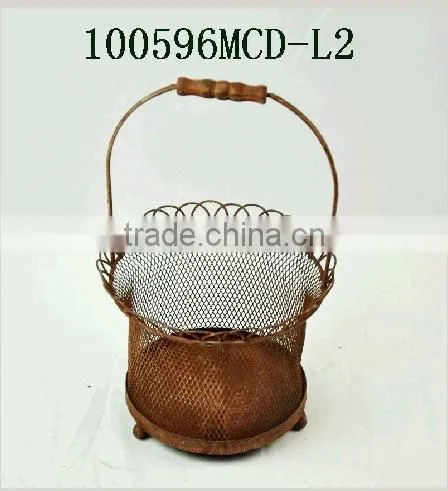 Rusty metal wire baskets
