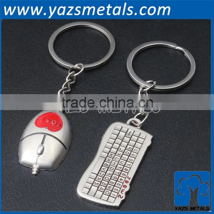 2015 custom manufacturer custom couple keychain for lovers
