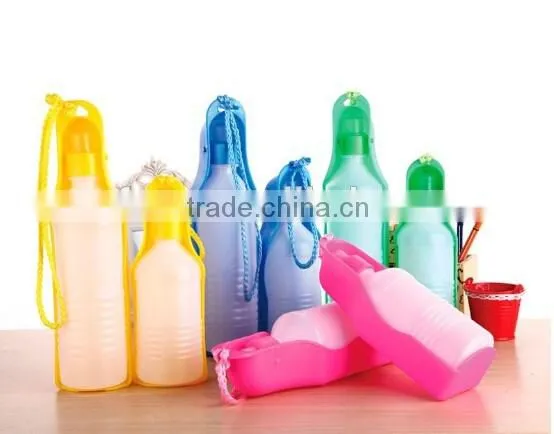 New design portable foldable plastic feeding bowl dog cat travel pet water bottle ,pet water feeding bottle