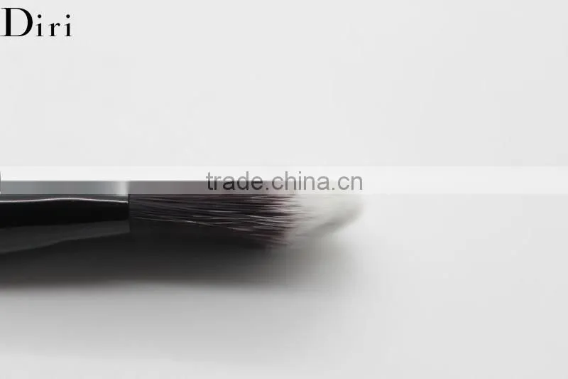 High quality Nylon Hair Wooden Handle Foundation Brush