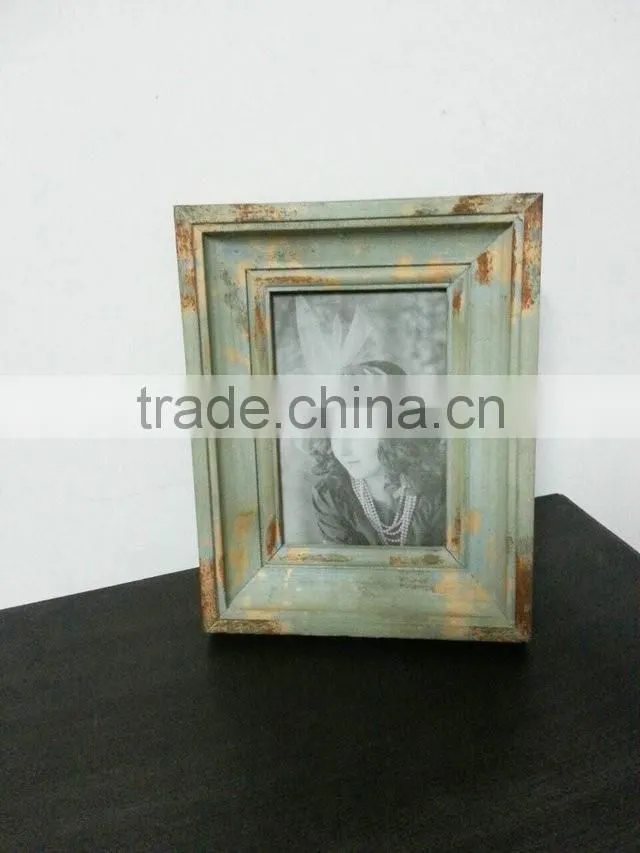 Cheap Wholesale Antique White Wooden Photo Picture Frame