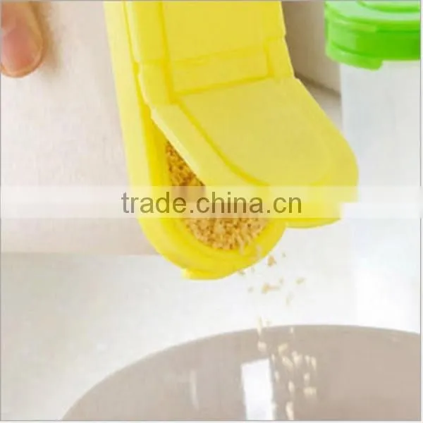 Custom Creative Plastic Food-Grade PP Condiment Storage Container With Tight Lids Spice Box Supplier In China