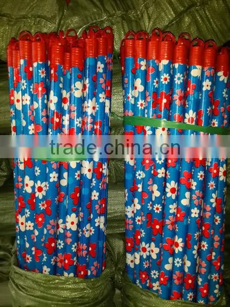 Varnished wooden broom stick/house cleaning wooden handle varnished/polished floor mop handle