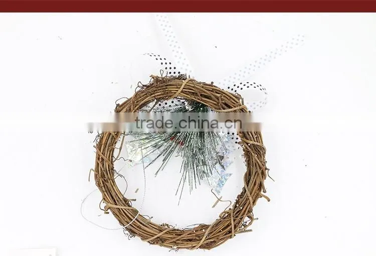 Xmas Decoration Gifts Indoor Wooden Hanging Ornament Felt Snowman Pine Christmas Garland Wholesale Suppliers