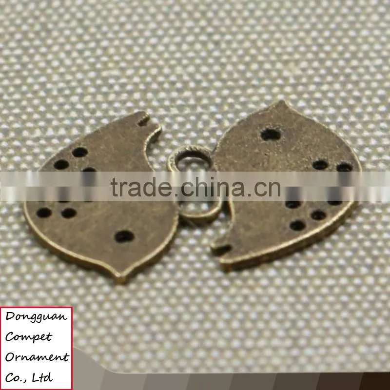 Wholesale diy jewelry zinc alloy ancient bronze hollow out metal bird pendant