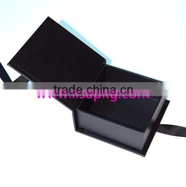 Free sample black custom chipboard gift paper box