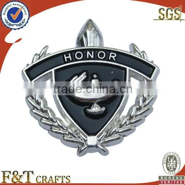 promotional quality stamp die cut custom metal badge with plastic box