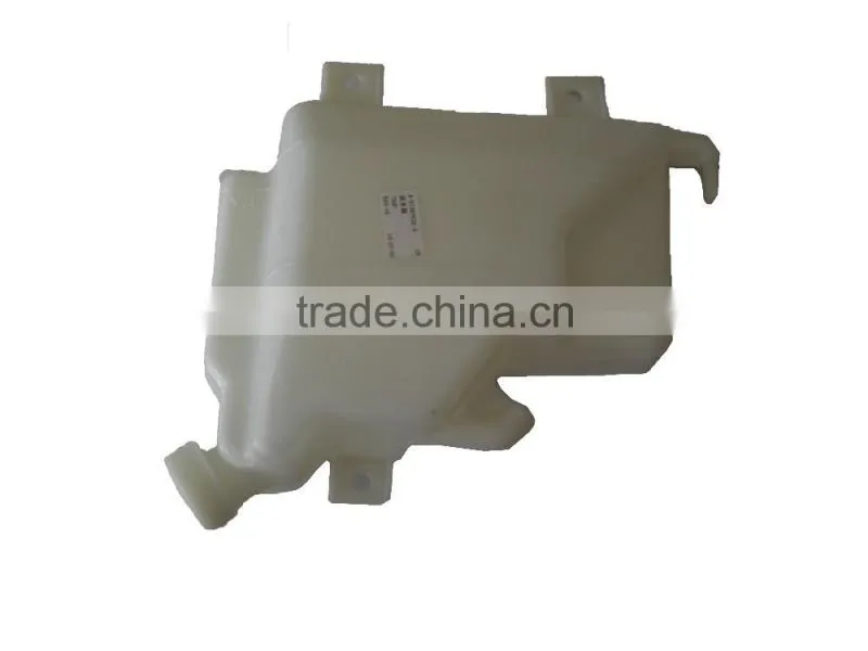 Truck reservoir tank QINGLING 700P car expansion tank truck coolant auxiliary radiator light truck auto parts