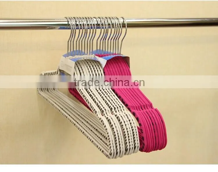 2 colors zebra-stripe red beige magic plastic velvet hanger