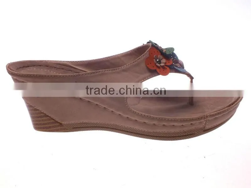 Ladies sandal slippers mark-thread soft sole wedge heel flip flop