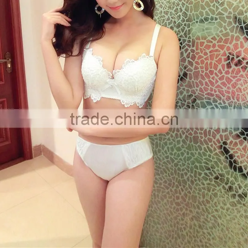 2017 new fashion Bra and Panties Set with Lace patchwork