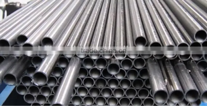 Welded tube cutting machine