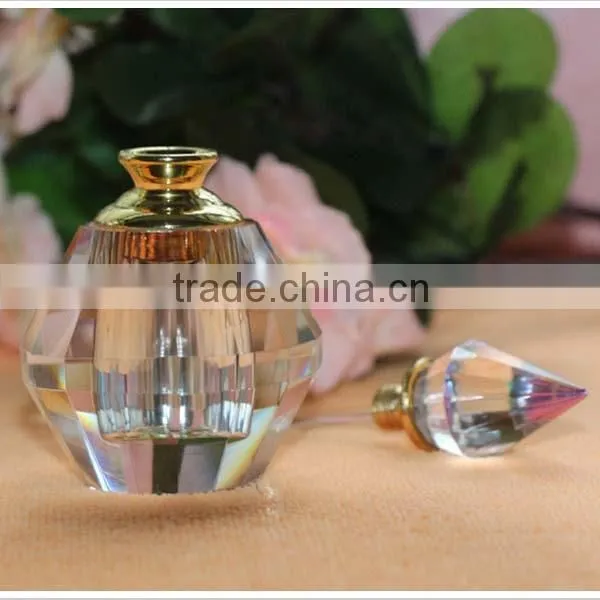 2016 Popular & charming crystal glass perfume bottle
