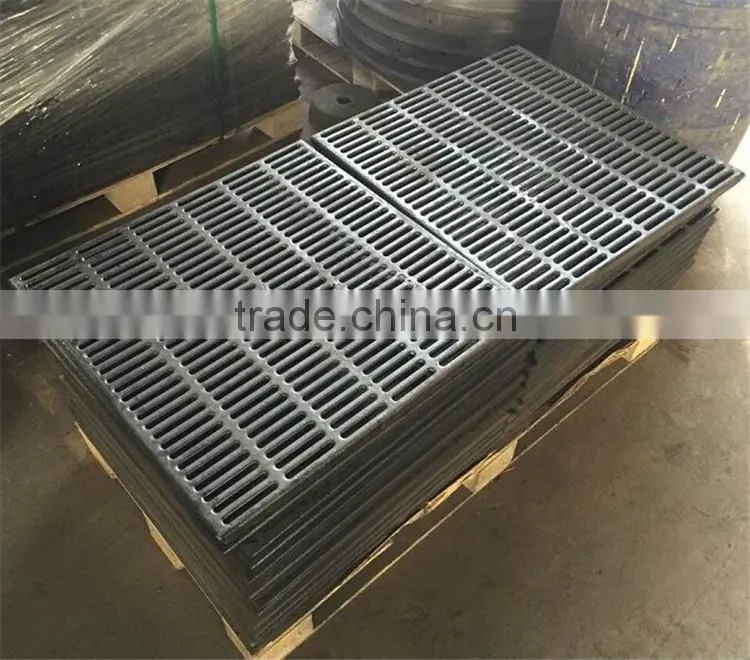 Cast iron floor for pigs