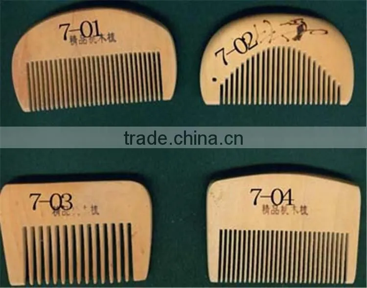 Peach Small Beard Comb
