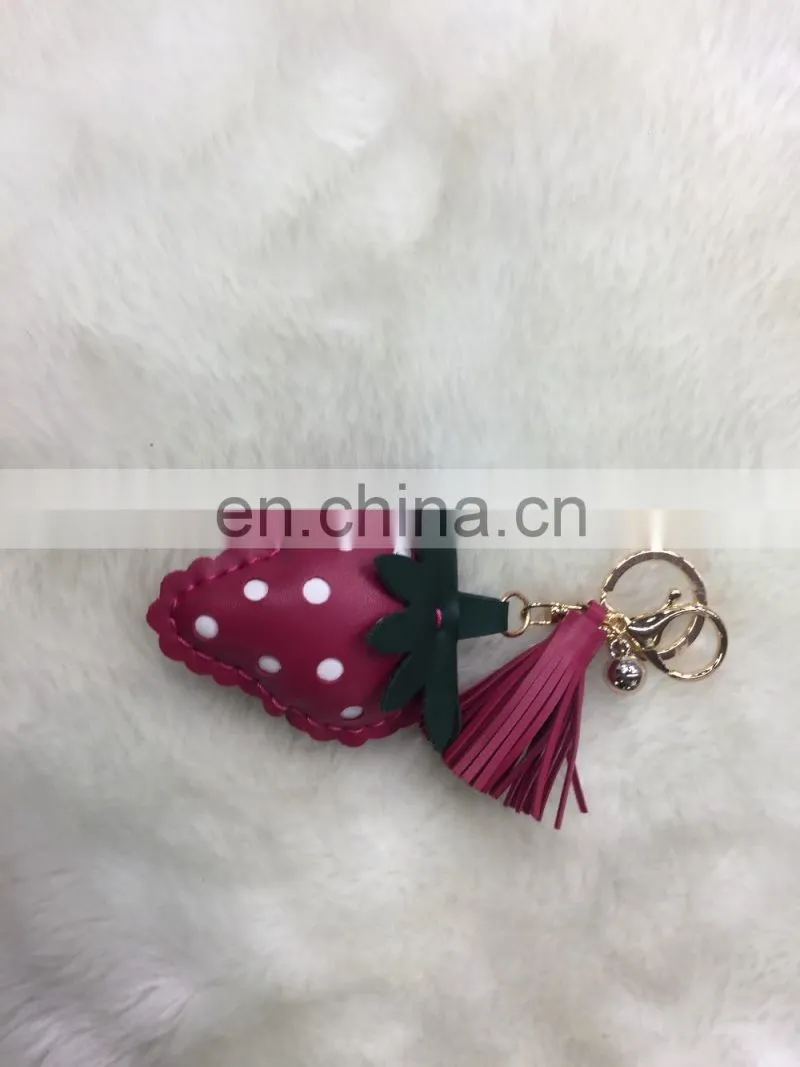 2017 new fashion Wholesale fruit Pom poms keychain for bag and phone