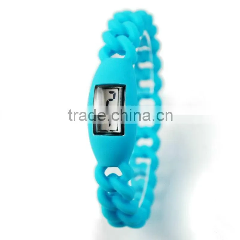 2013 hot selling new digital watch 2013