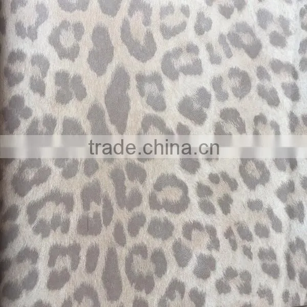 leopart print vinyl wallpaper