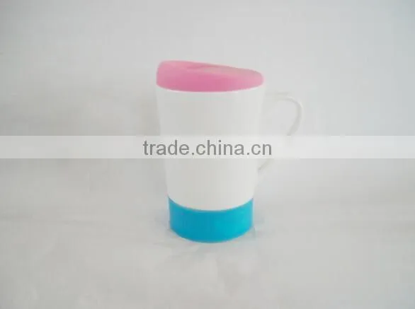 ceramic coffee mug with lid