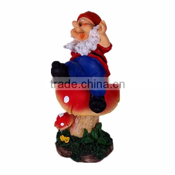 Cute gnome life size dwarft figurine garden statues wholesale