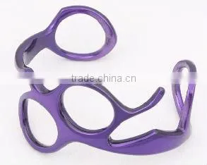 STAINLESS STEEL SCISSOR BRACELET