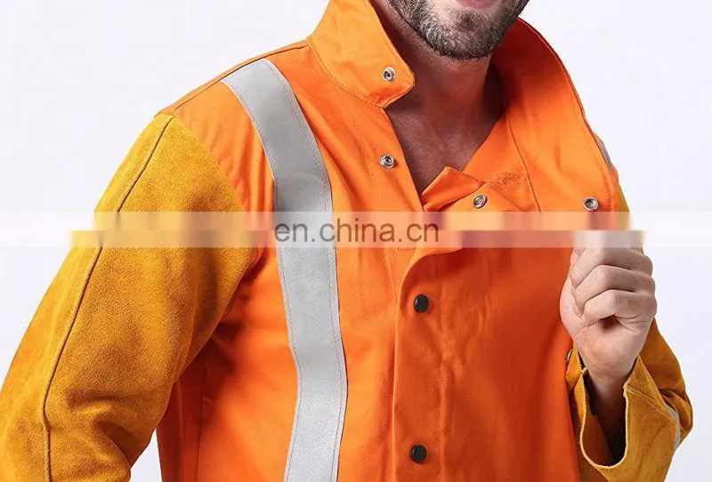 High Visibility Reusable FR Cotton Fire Retardant Clothing with Reflective Tape for Men's Working Safety