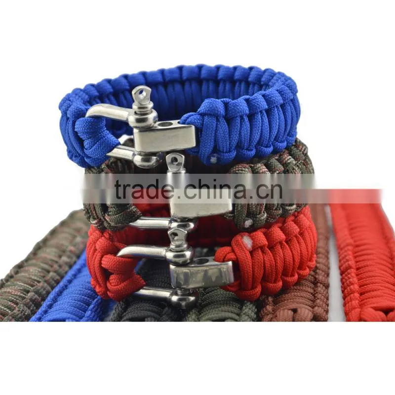 Adjustable stainless steel D Shackle for paracord bracelet