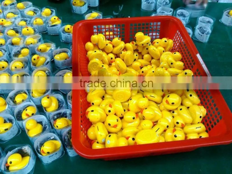 wholesale lovely promotional gift mp3 duck shaped
