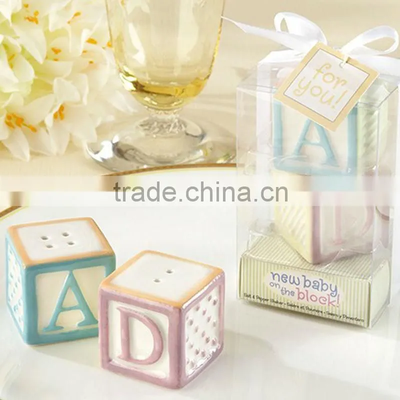 wedding giveaway gift salt and pepper shaker
