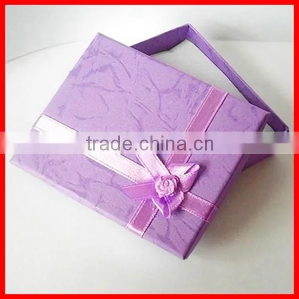 the light blue textured paper boxing all kinds of gifts bottom and lid box