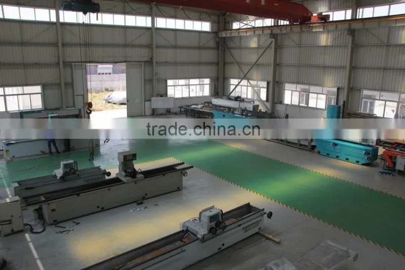 Sliding table saw
