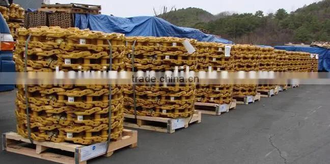 VIO45 track link,excavator track link assy,VIO45-2,VIO35,VIO55,B50,B5X,B6-3,B6U,B7-3,B7U,SV05,SV08,SV13