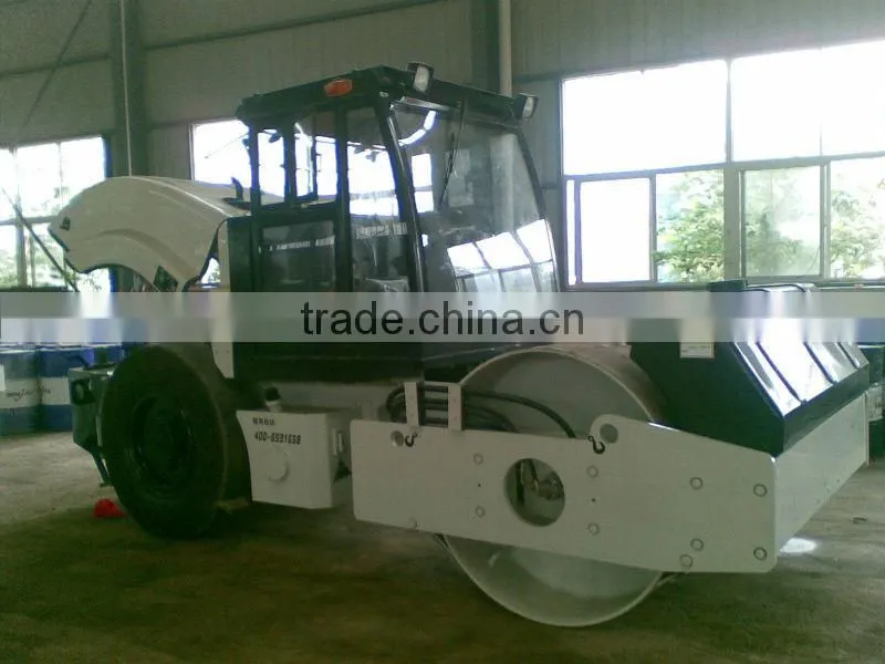 Tyre drive road roler, singel drum vibratory road roller