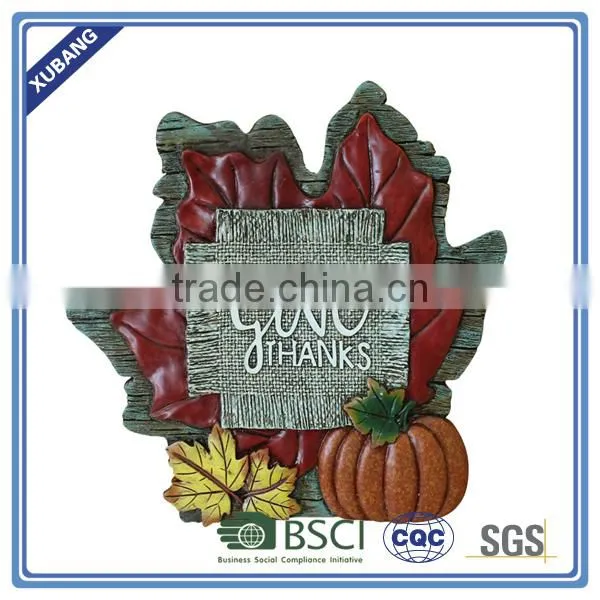 POLY RESIN WALL DECOR WITH MAPLE LEAVES AND LETTER