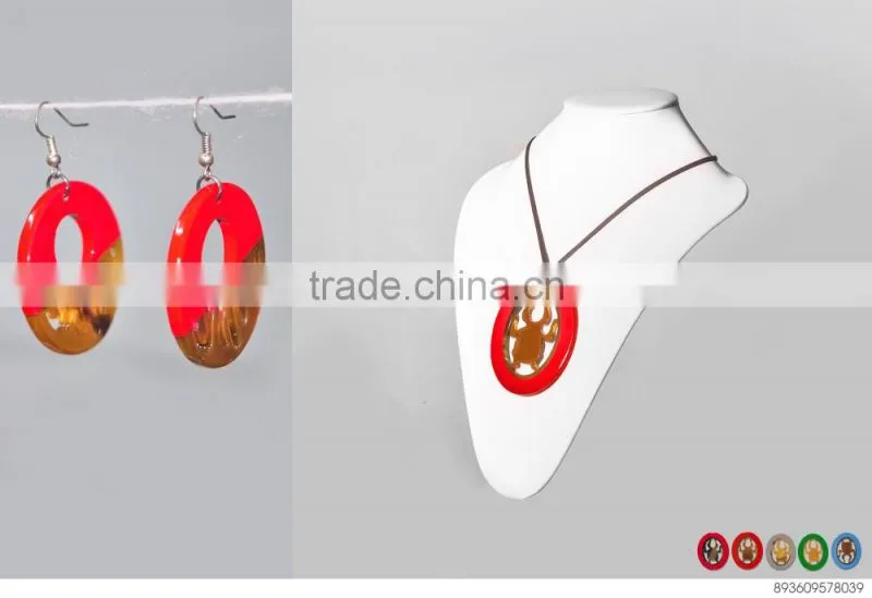 Set of necklace and earrings, made of natural horn and lacquer in Vietnam code: KS_VTC13