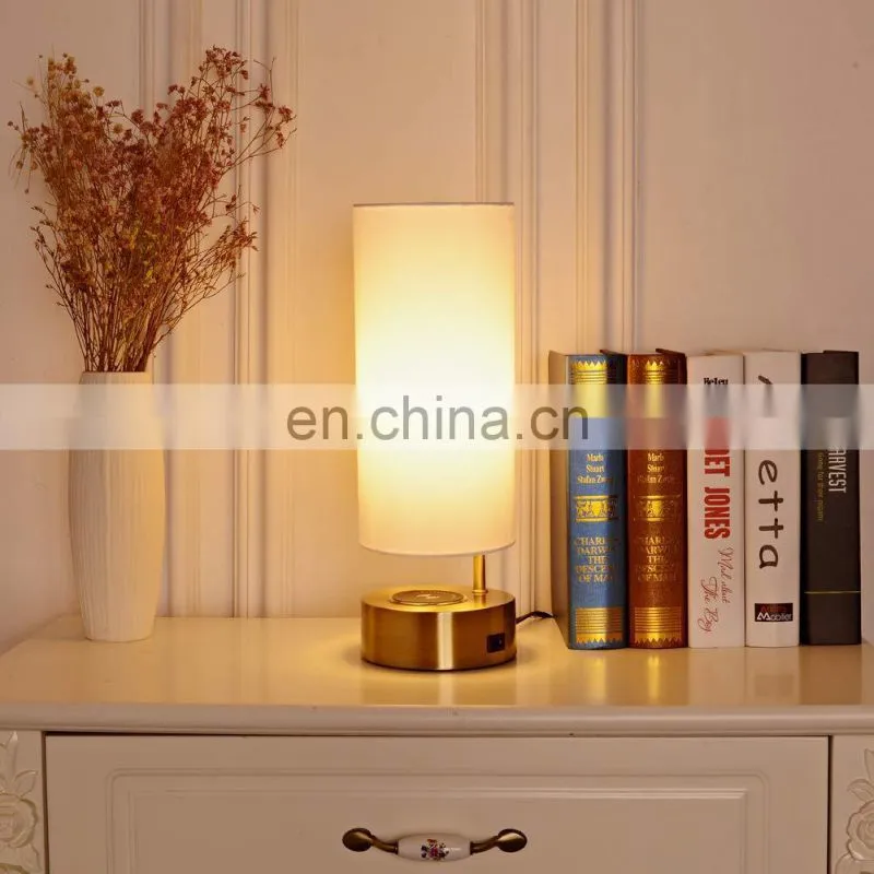 Post-modern minimalist dimming hotel desk lamp bedside personality bedroom wireless charging USB charging lamp