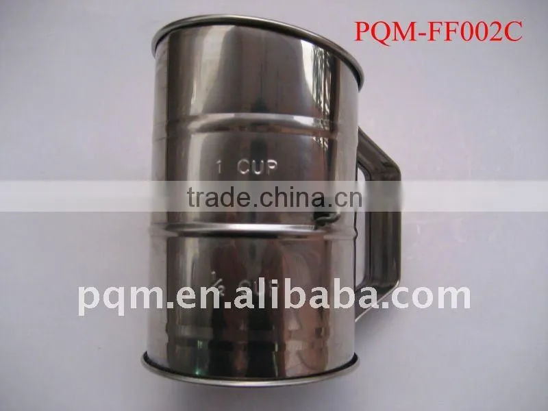 Pratical hand-rolling flour sifter 002C
