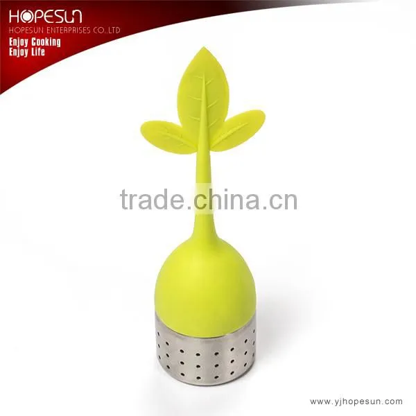 Silicone and stainless steel assembly tea strainer