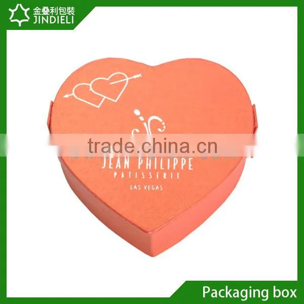 Personalized heart shape chocolate gift boxes