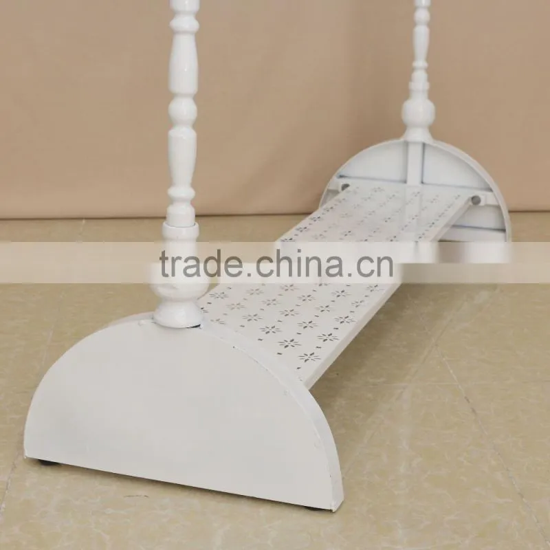 Factory provide directly hot sale metal clothes hanging rack for display