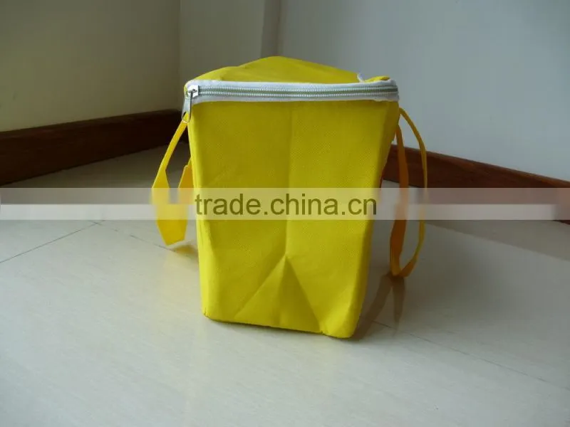 Yellow non woven pizza cooler bag