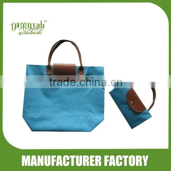 Plain colour foldable shopping bags / tote bags