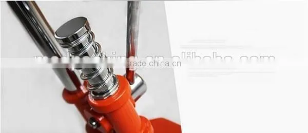Manual beer bottle capping machine