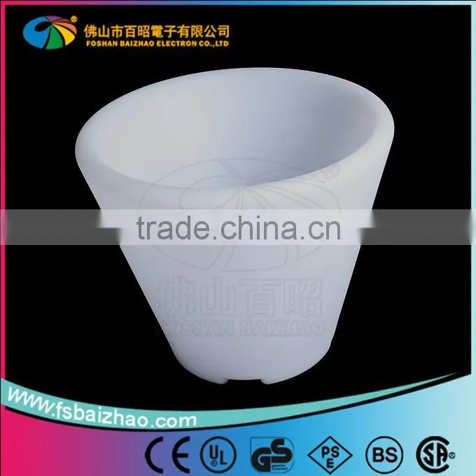 OEM rotational moulding PE plastic garden ball different size balls